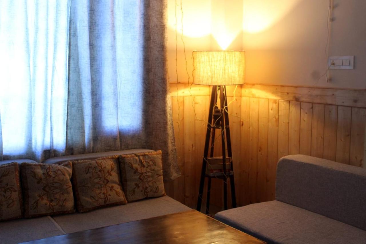 Him Aashrey B&B Homestay Shimla Exterior foto